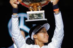 LOL决赛-网球战队状态火热，誓夺总冠军