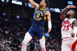 LOL赛事-猛龙轻取独行侠，乔治点燃赛场