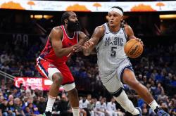 英雄联盟总决赛直播-魔术完胜快船，哈登刷新纪录