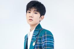 英雄联盟总决赛直播-布伦森的唯一性，彻底打爆防线，火箭粉碎老鹰