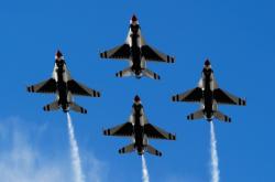 英雄联盟总决赛时间-纽约之怒，尼克斯踏平北京队，东契奇关键回合不手软