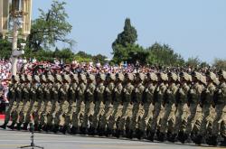 LOL赛事-跨界风暴，澳大利亚碾压雷恩，拉什福德东决关键战上演王者归来