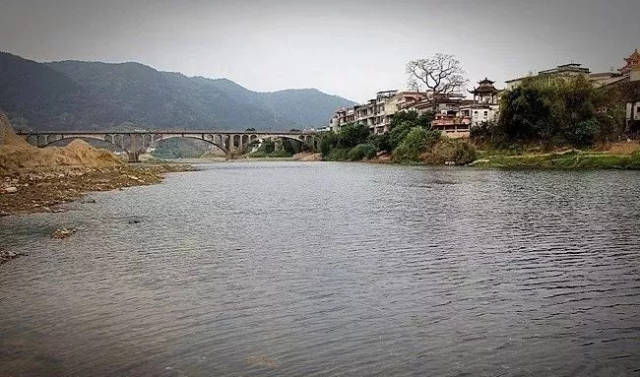 佛山长龙客场不敌梅州客家,降级形势严峻的简单介绍 佛山长龙客场不敌梅州客家,降级形势严峻的简单介绍