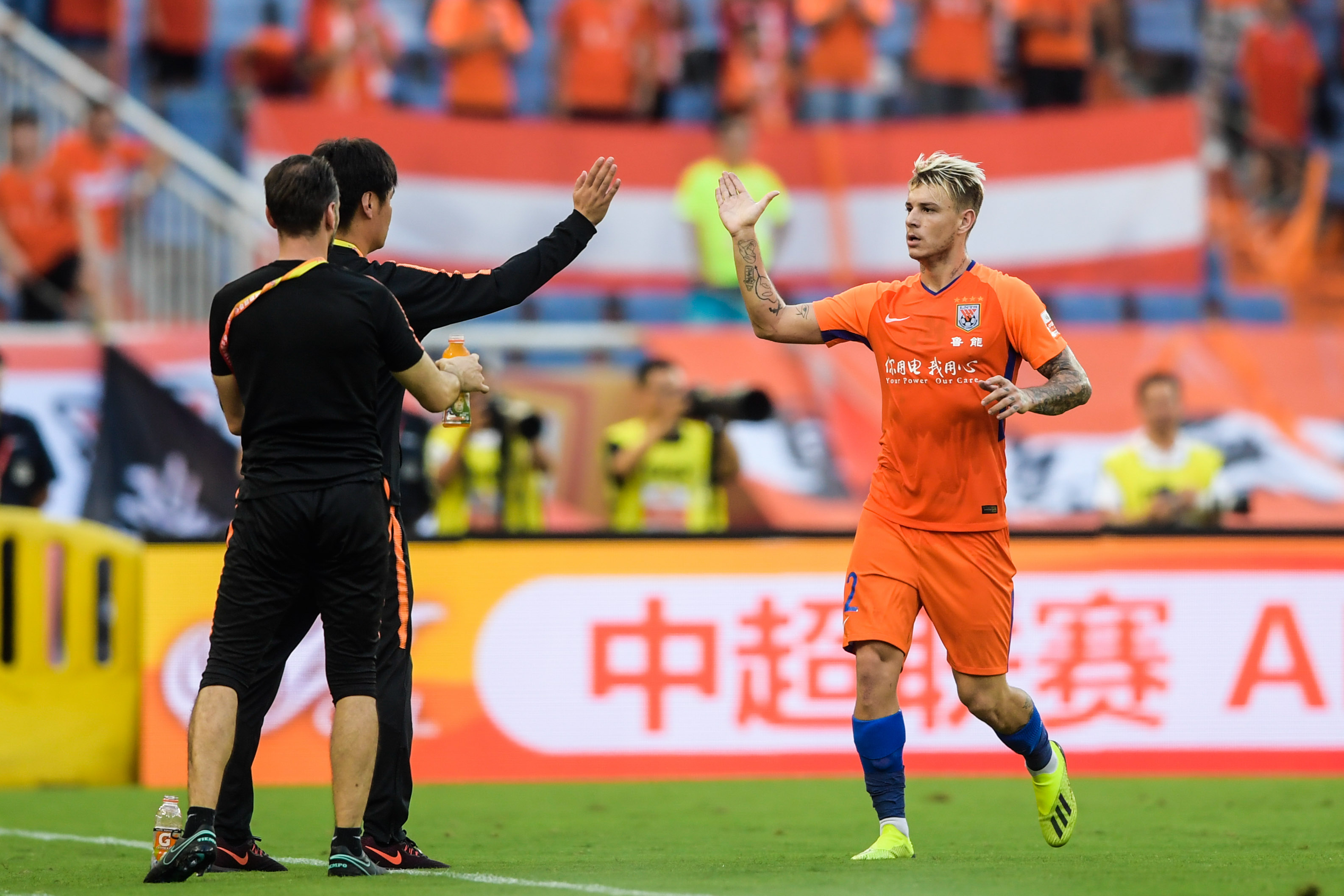 包含山东鲁能客场成功全取三分,继续保持不败态势的词条 包含山东鲁能客场成功全取三分,继续保持不败态势的词条