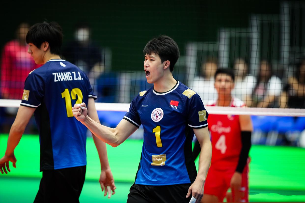 男排新军夺冠,少年横空出世! 男排新军夺冠,少年横空出世!