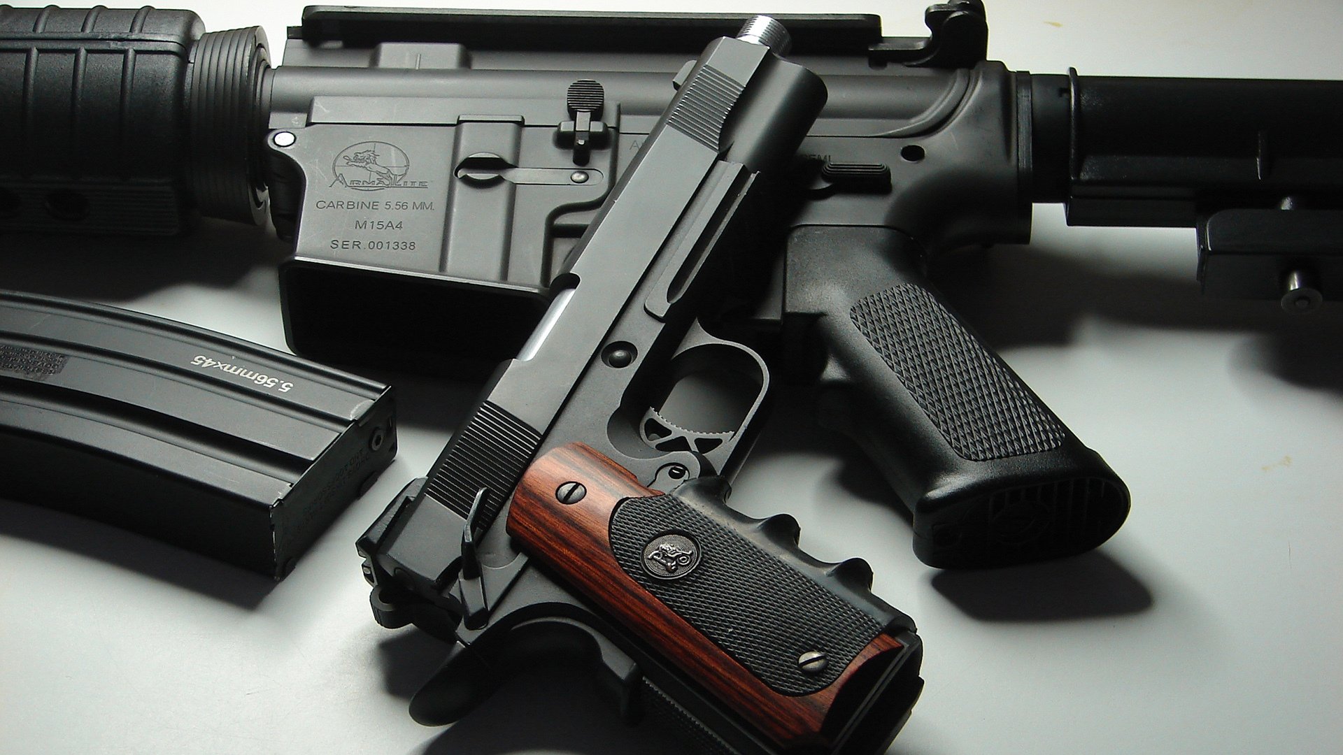 当摩纳哥的引擎轰鸣，一次胜利，两种奥纳纳的主宰