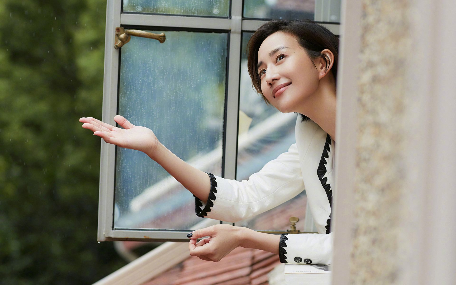 潘帕斯之殇,替补奇兵撕裂神话,波兰在登贝莱的阴影下完成逆天改命